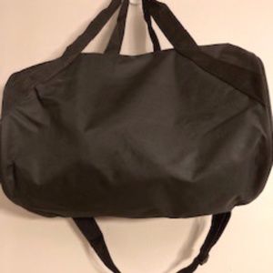 🌺Black Duffle Travel Bag.